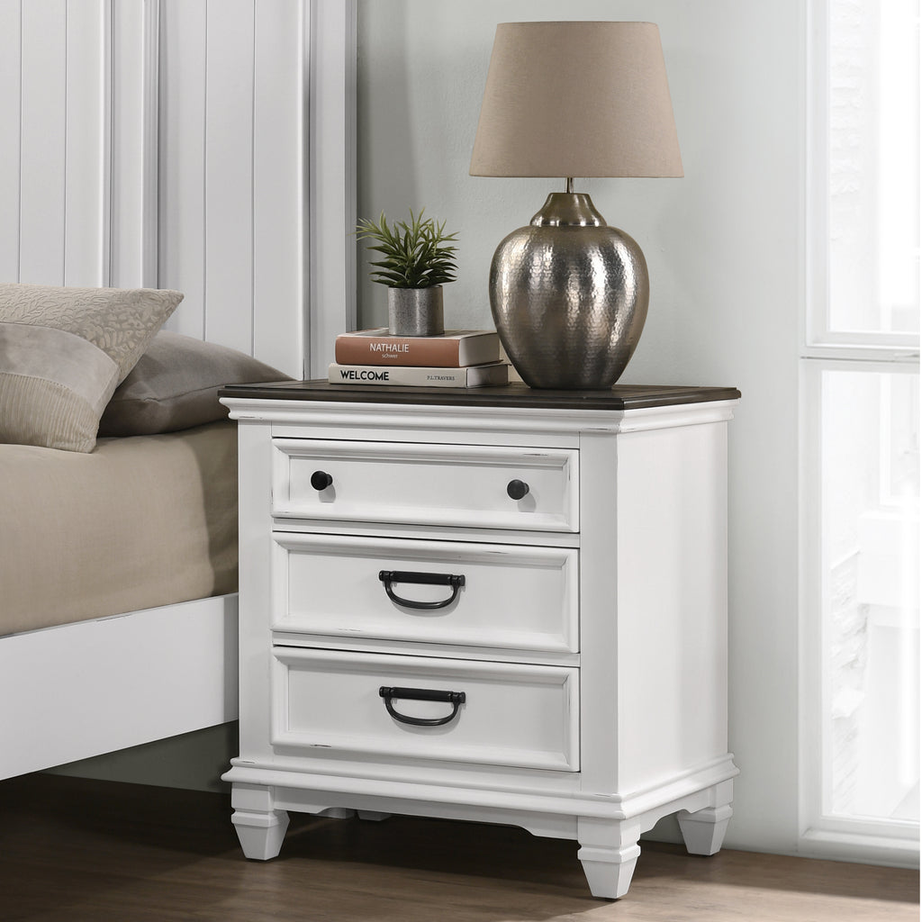 Weathered White Farmhouse Queen Bedroom Set