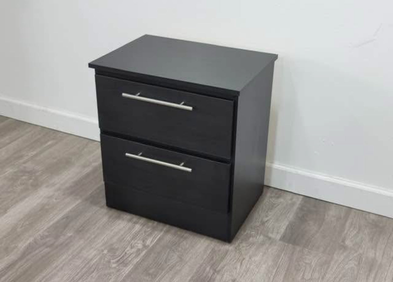 Black Faux Leather Queen Bedroom Set – Modern Minimalist Style with Chrome Accents